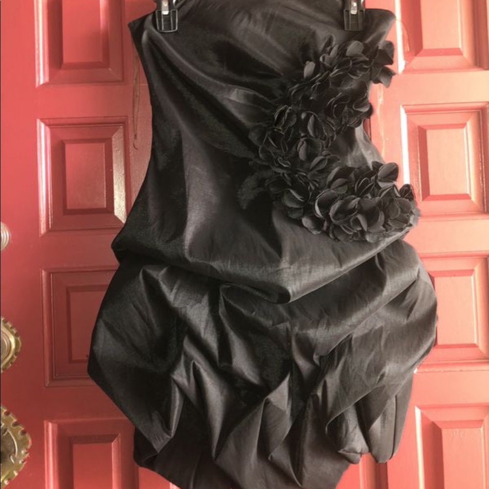 Daisy Ruffled Fashion Black Dress